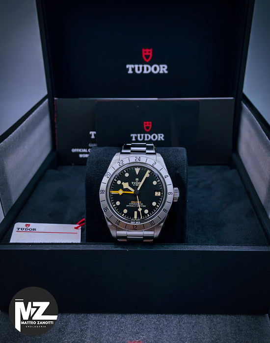 Tudor Black Bay pro 39 mm
